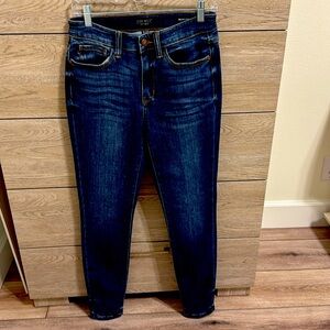 Judy Blue skinny fit straight legs